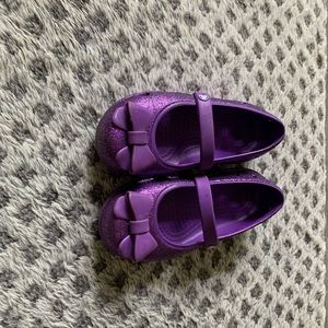 Crocs girls keeley purple glittery Mary Jane style shoes with bow